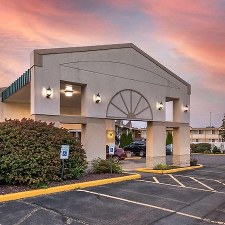 Quality Inn & Suites Vestal Binghamton Near University Eksteriør bilde