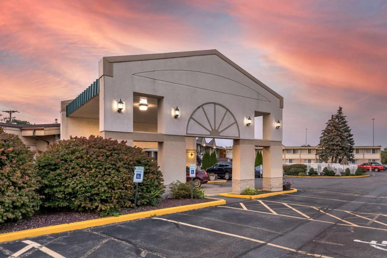 Quality Inn & Suites Vestal Binghamton Near University Eksteriør bilde