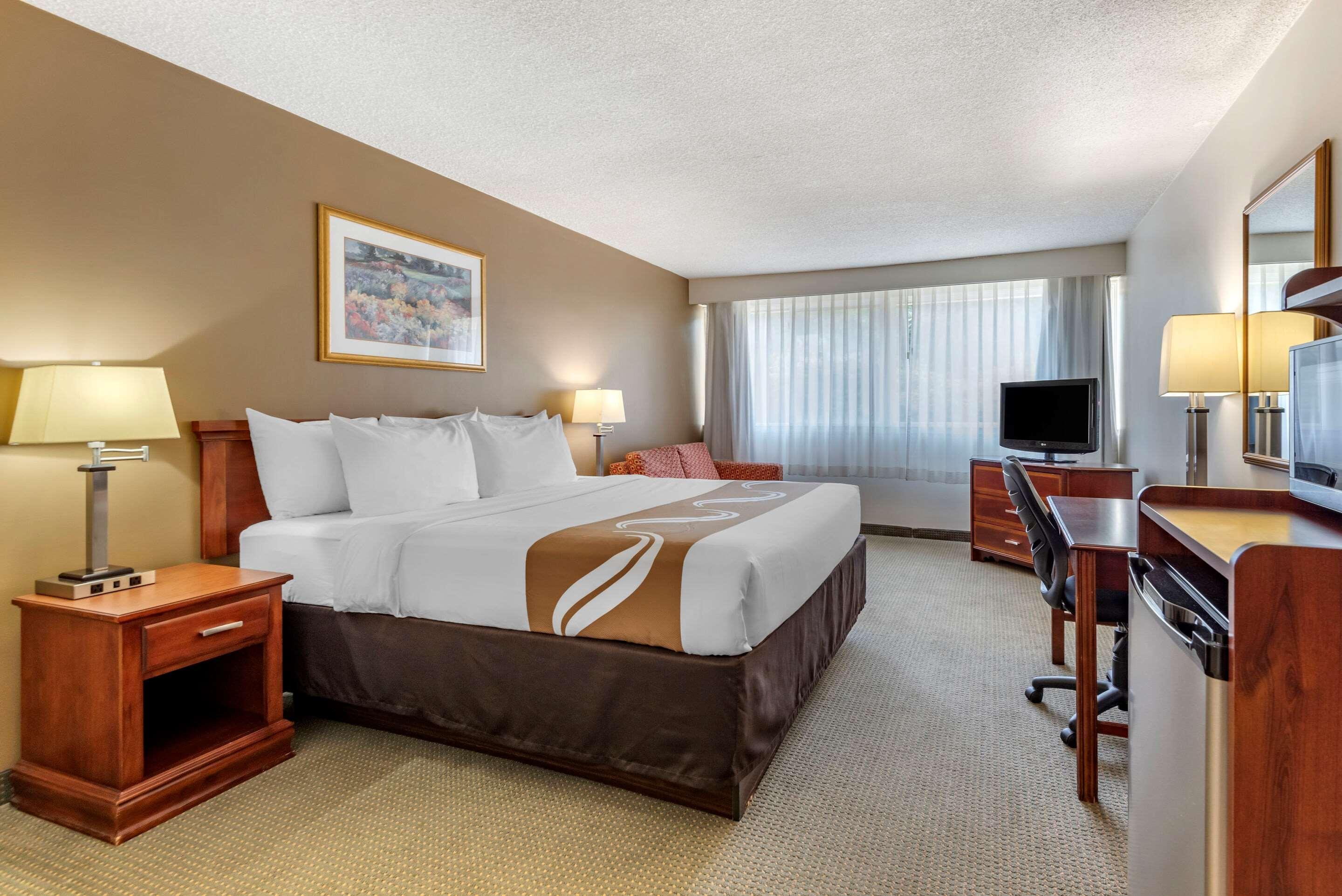 Quality Inn & Suites Vestal Binghamton Near University Eksteriør bilde